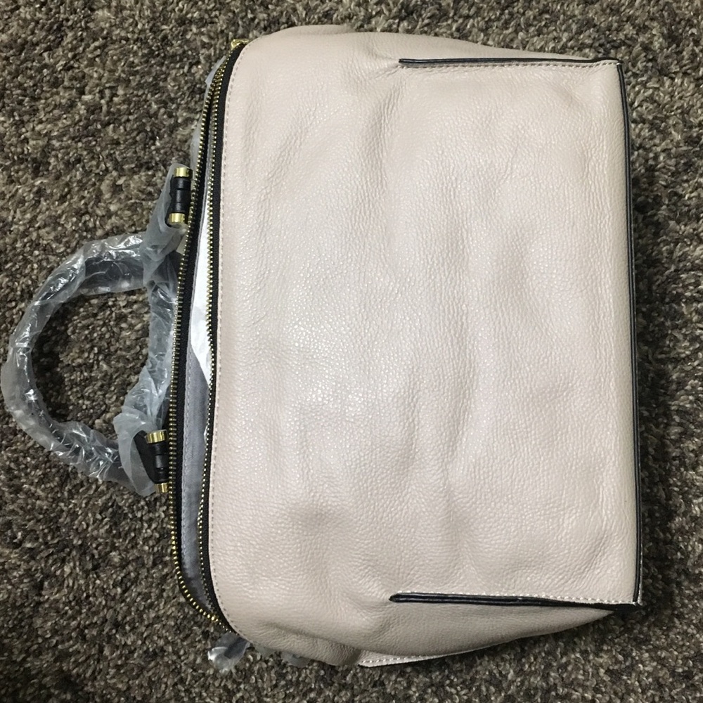 Mia leather satchel - Picture 8 of 8